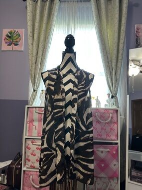 💋Susan graver brown vest size 6